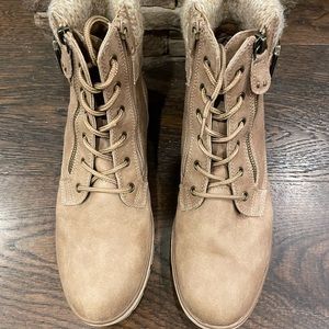 Brand New Cliffs Fashionable Women’s Boots size 8.5. Lace-Up, Side Zip, Buckle.